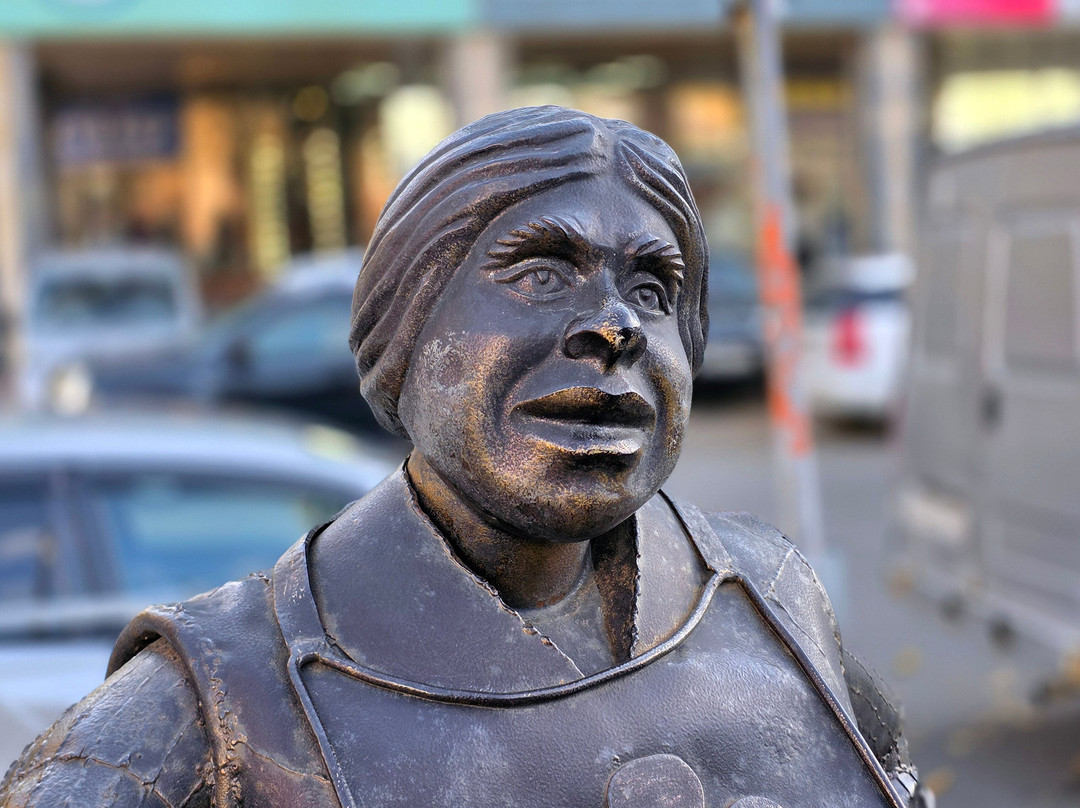 Skul'ptura Stsena Pokupki-新西伯利亚必去景点