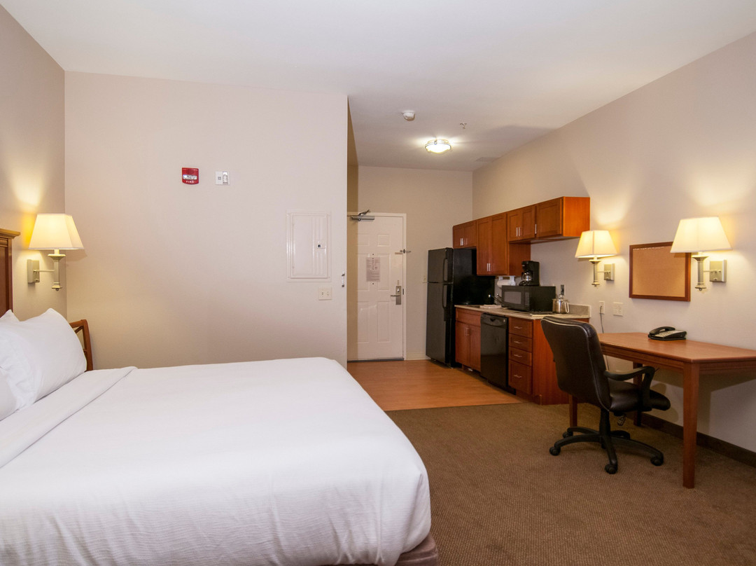 Candlewood Suites Flowood By IHG
