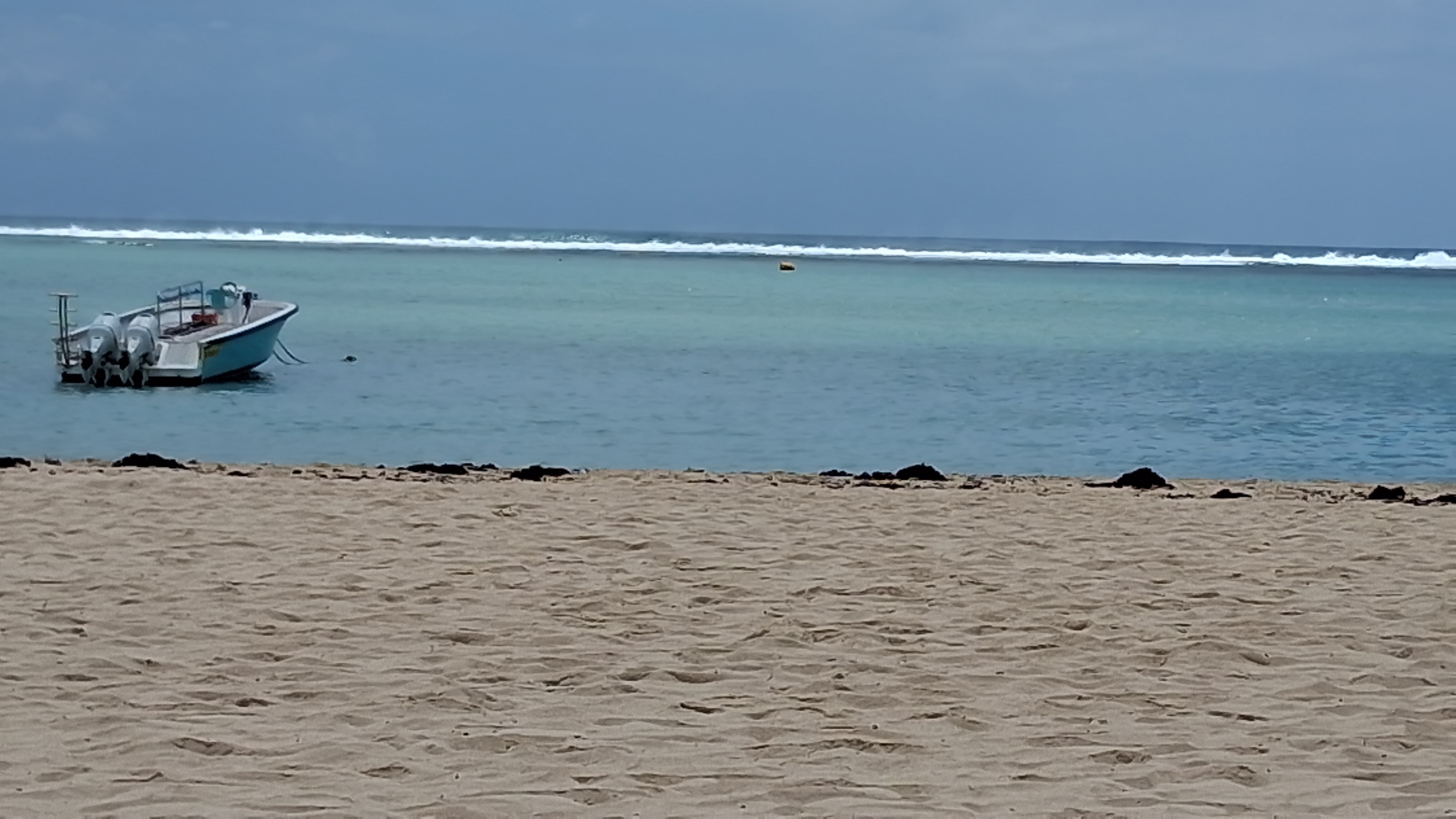 独木舟酒店-泳池