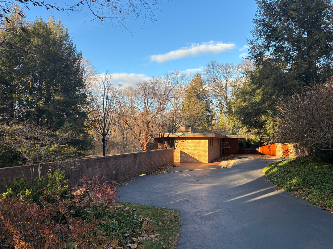 Frank Lloyd Wright's Laurent House-罗克福德必去景点