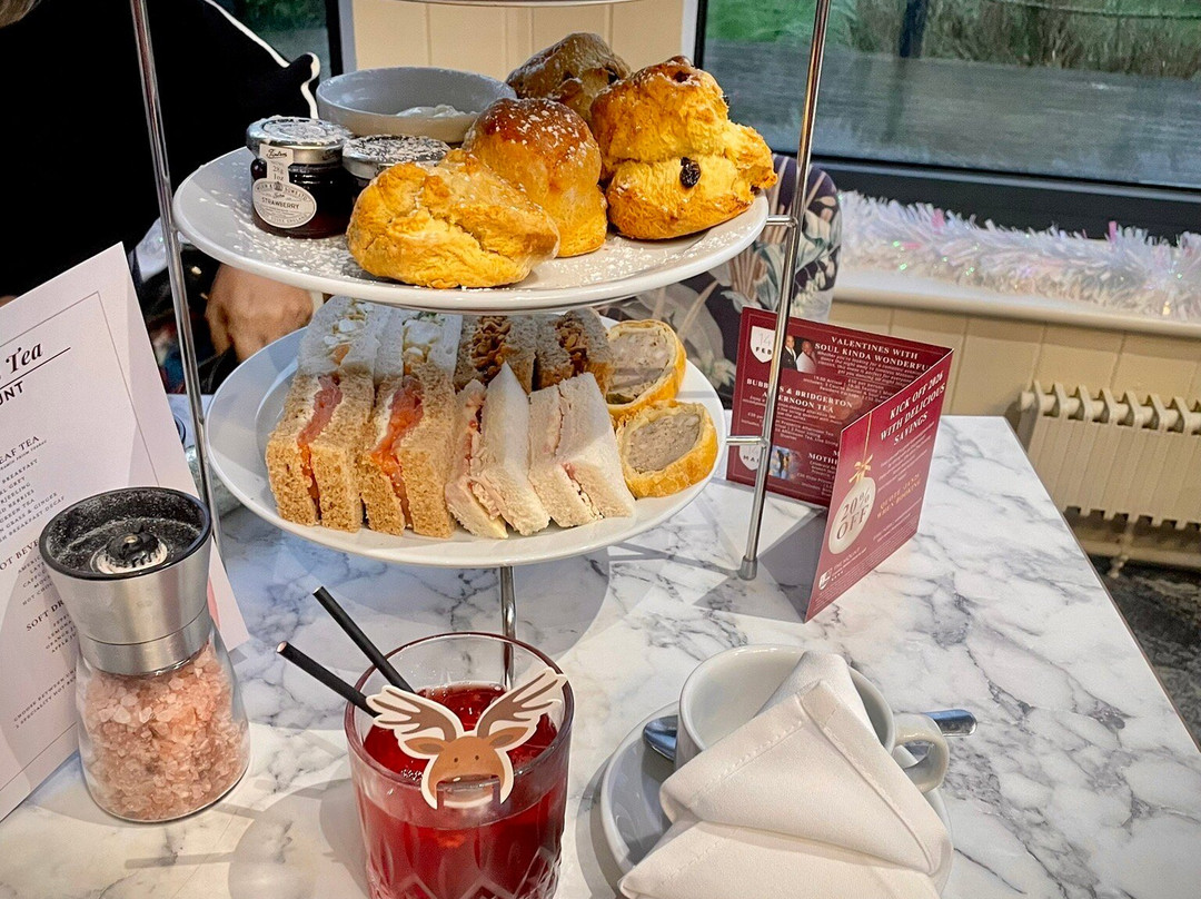 力推山脉酒店主图