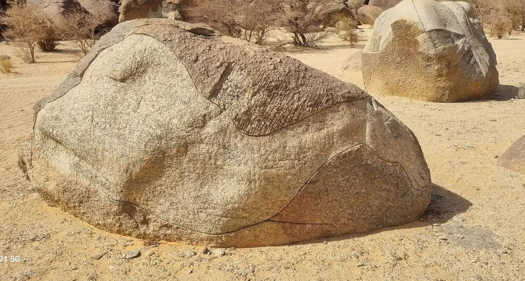 Monolith of Ben Amera-Atar必去景点
