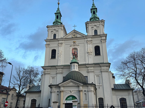 Rondatur-波瓦－迪瓦尔津必去景点