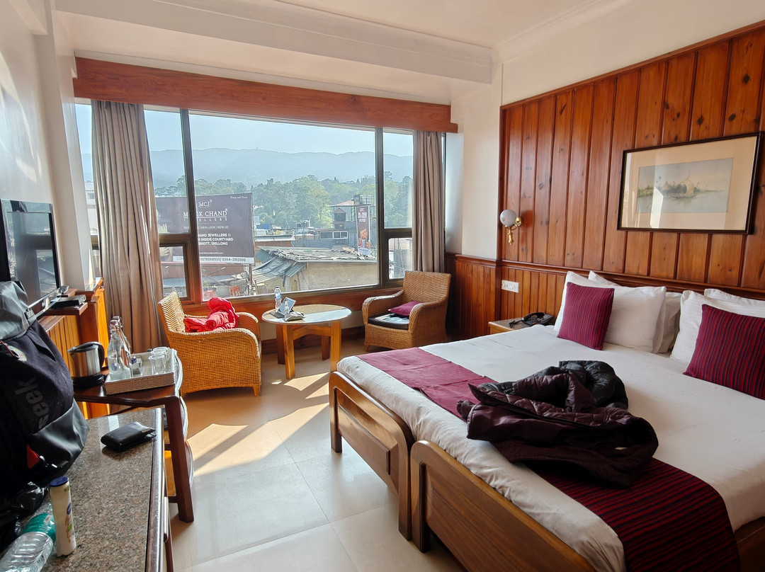 The Centre Point主图