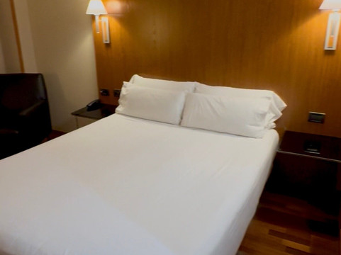 阿尔甘达万豪AC酒店主图