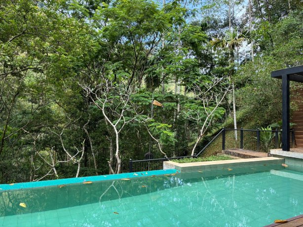 The Weir House-官方