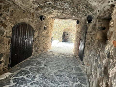 奥拉维城堡-萨翁林纳必去景点