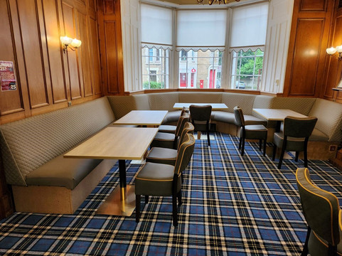 维多利亚酒店主图