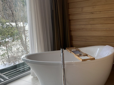 木林威克菲尔德水疗酒店主图