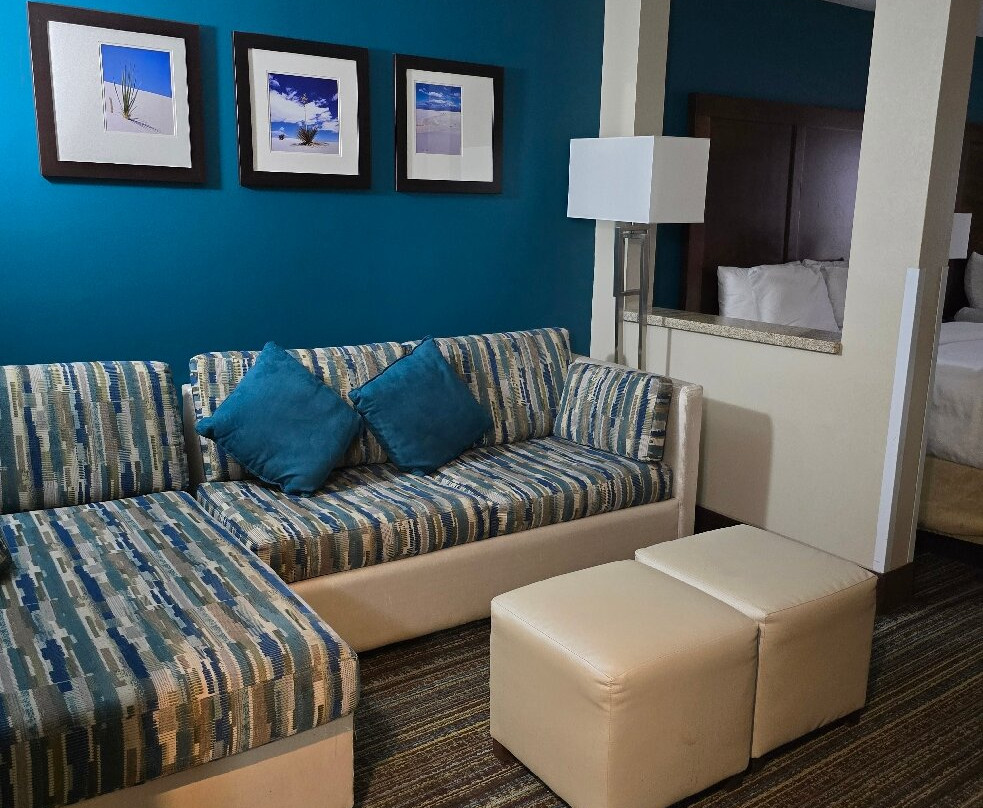 舒适套房酒店-拉斯克鲁塞斯25号州际公路北主图