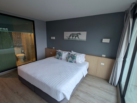 拉差布里乐莱特酒店