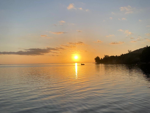 莫雷阿岛林纳希弗海滩度假村主图