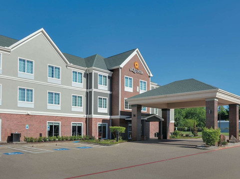 泰勒南拉昆塔温德姆套房酒店