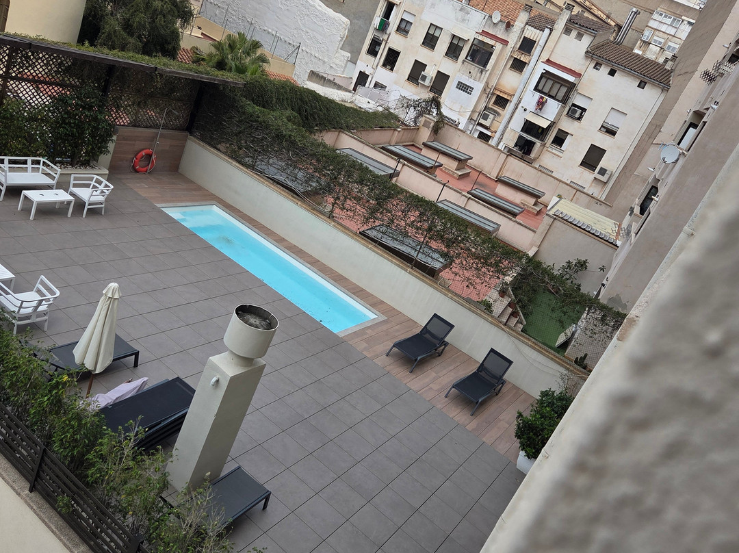 卡斯特利翁因图尔酒店主图