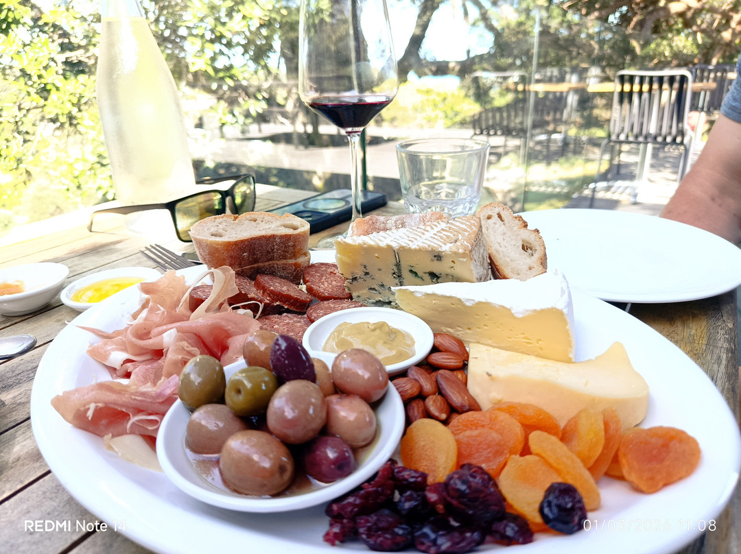 Kennedy Point Vineyard-Surfdale必去景点