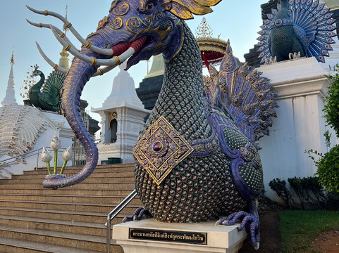 普山法度假村主图