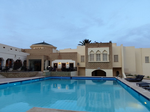 拉斯艾因酒店主图