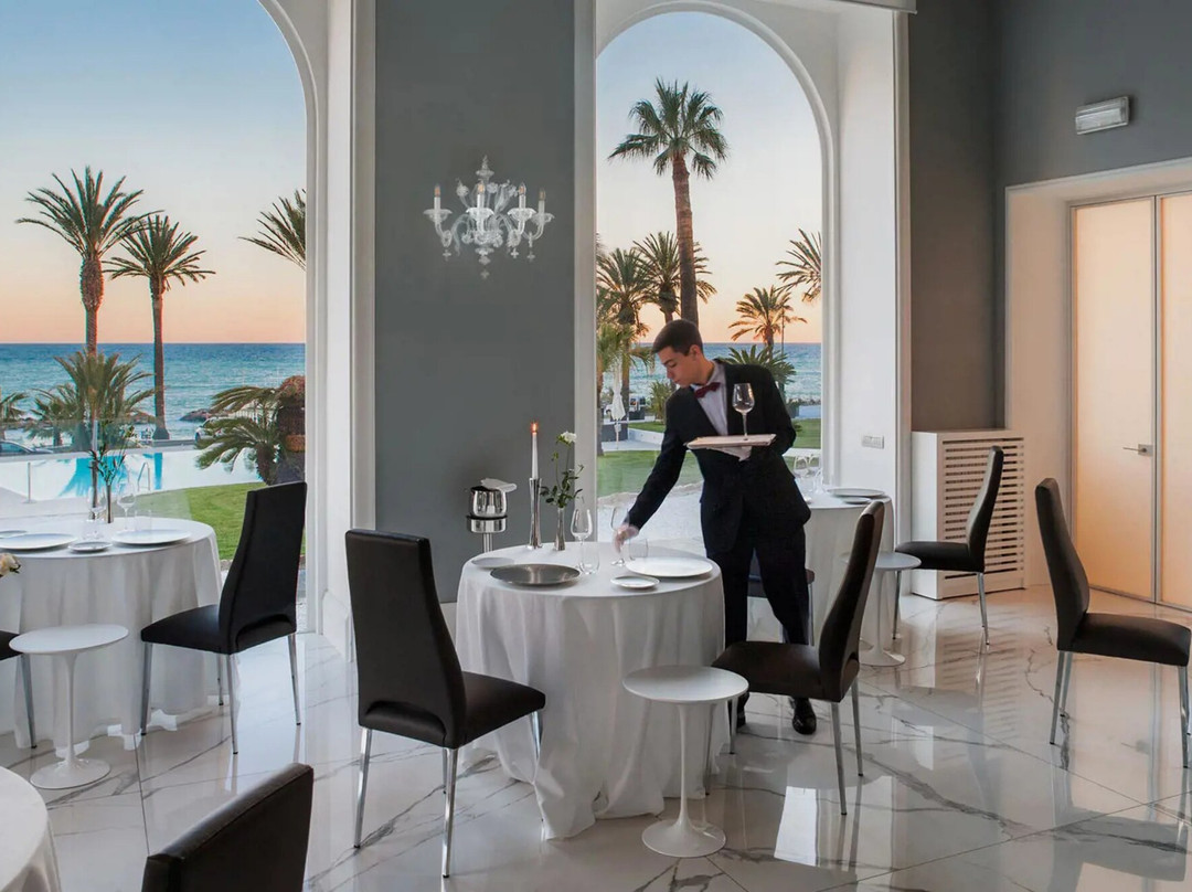 Aqualua Restaurant