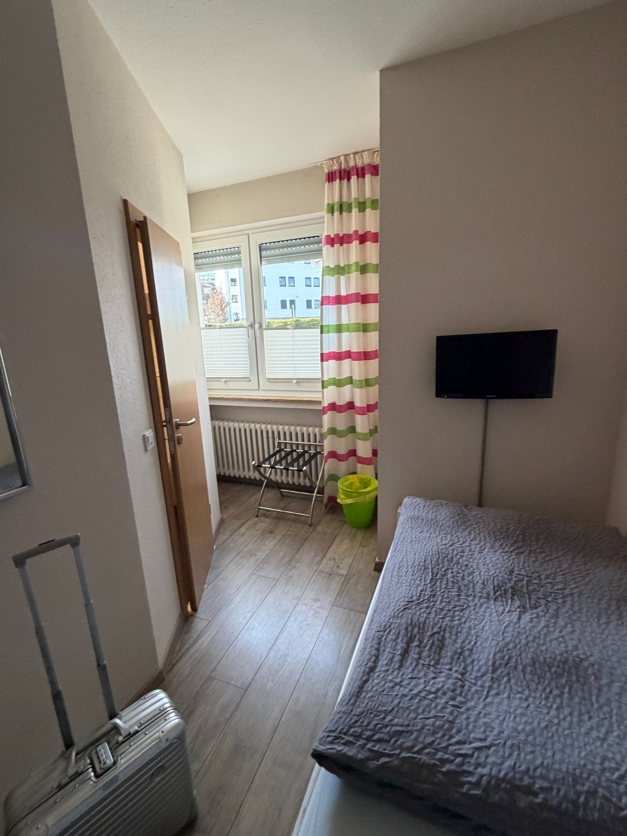 塞利加尔尼酒店-客卧