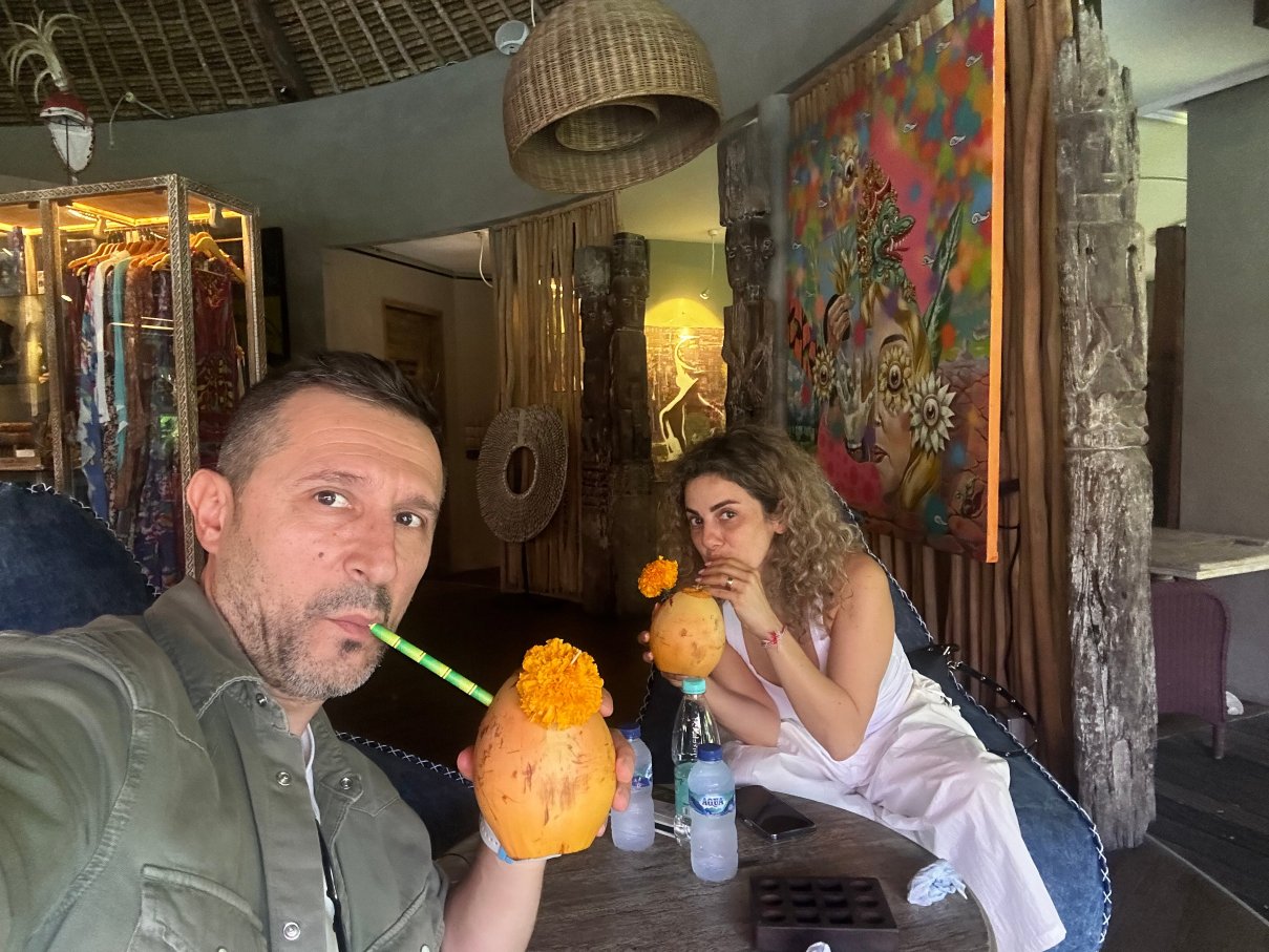 水明漾蓝色卡玛绿洲酒店-官方