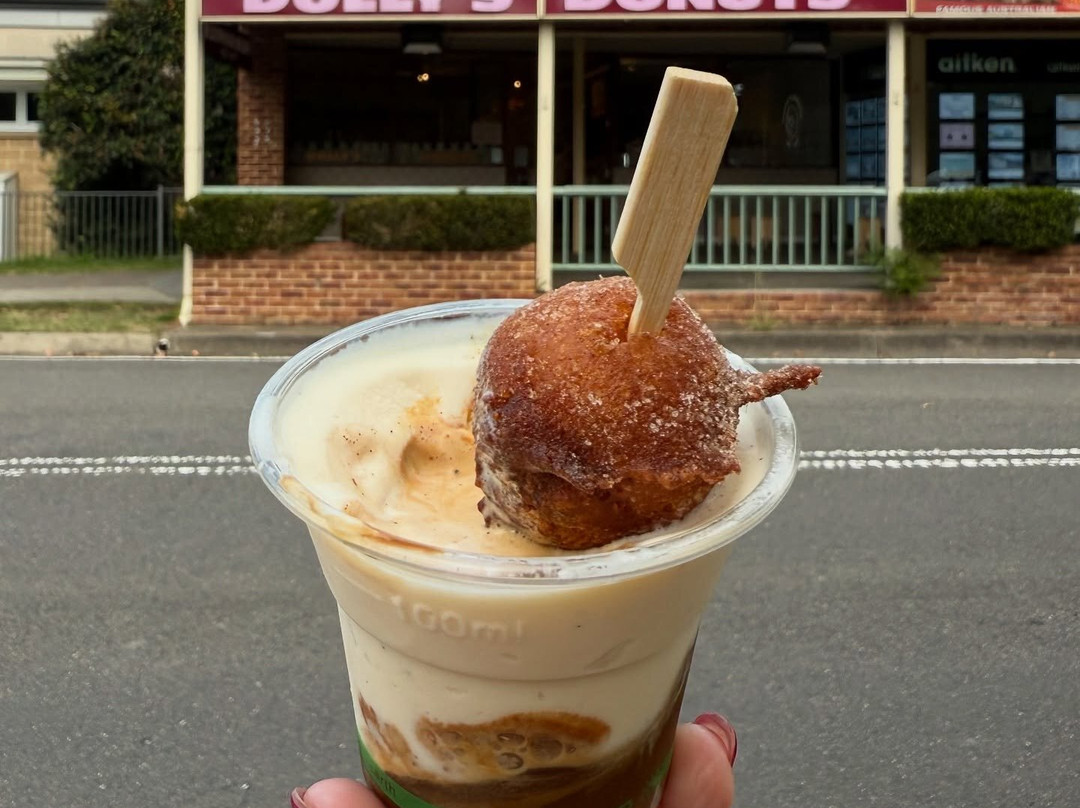 Dolly's Donuts Glenbrook