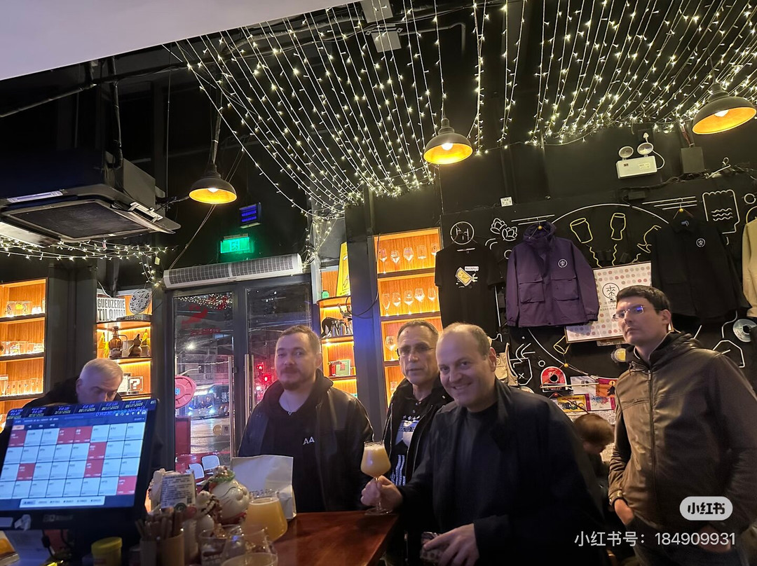 ASK Craft Beer Taproom