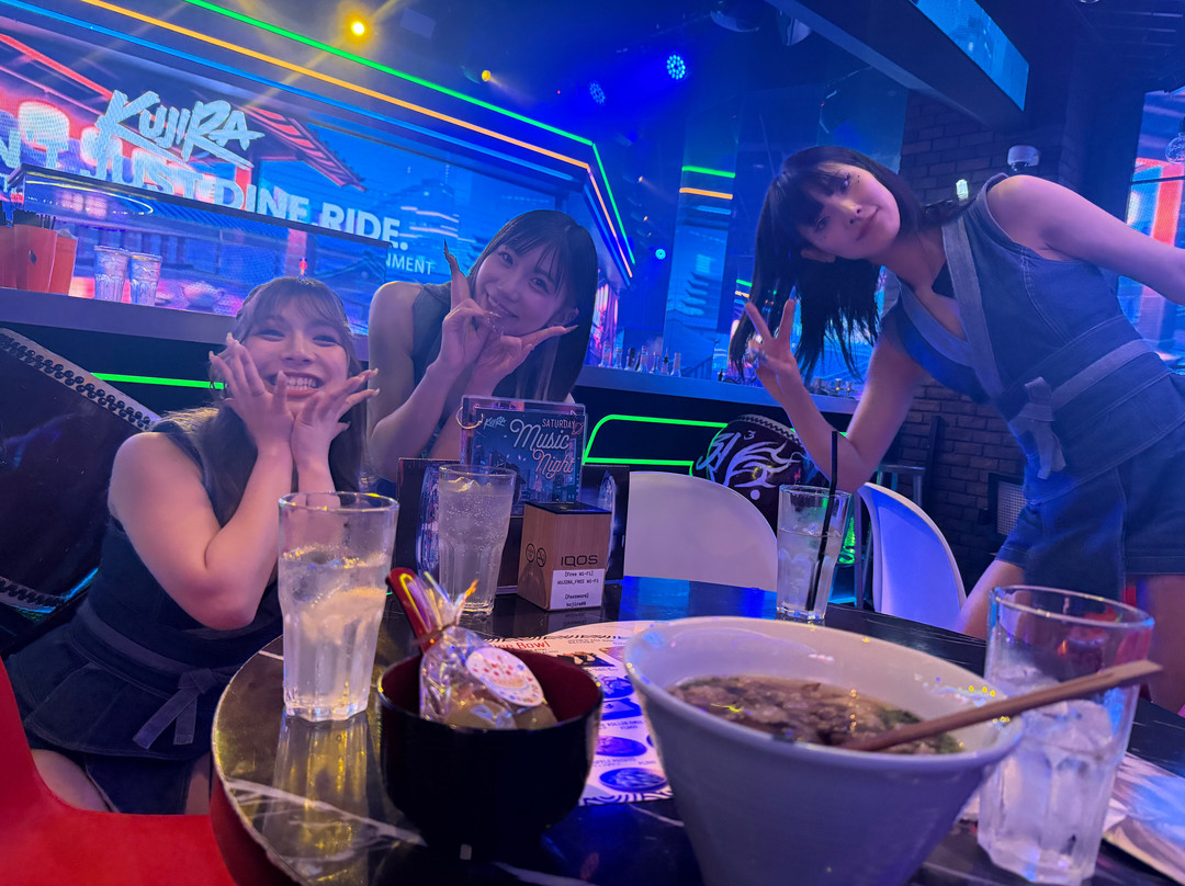DINING BAR KUJIRA-Kabukicho必去景点