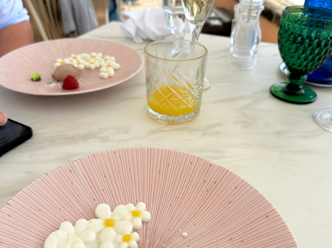 霍斯佩斯马里塞尔水疗酒店主图