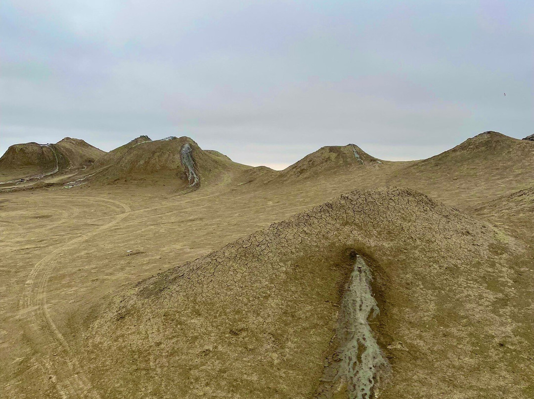 Mud Volcanoes-Qobustan必去景点