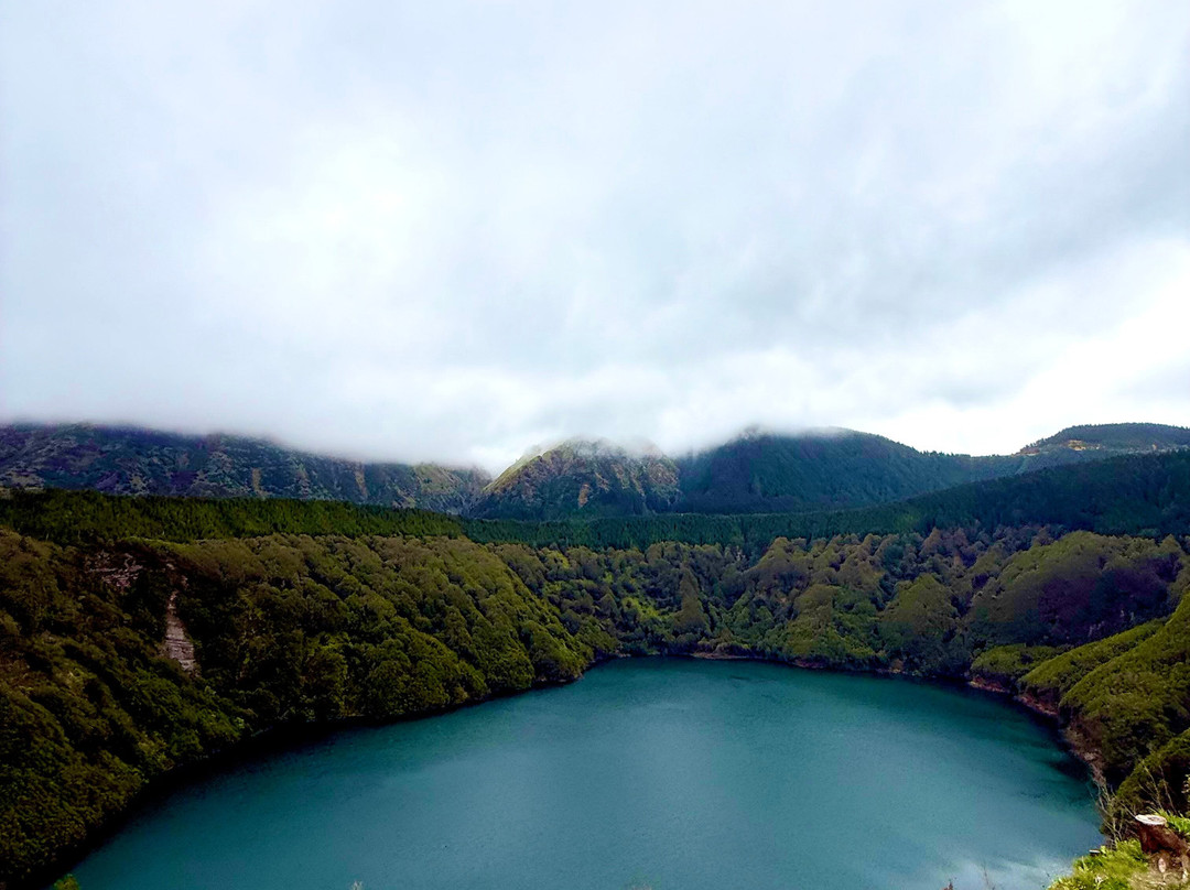 Pedro Ferreira Azores Tours-蓬塔德尔加达必去景点