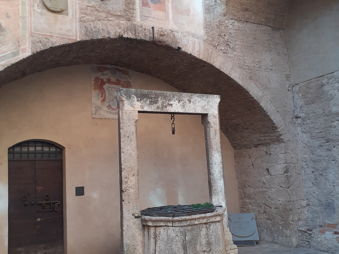 Palazzo Pubblico e Torre Grossa-圣吉米尼亚诺必去景点