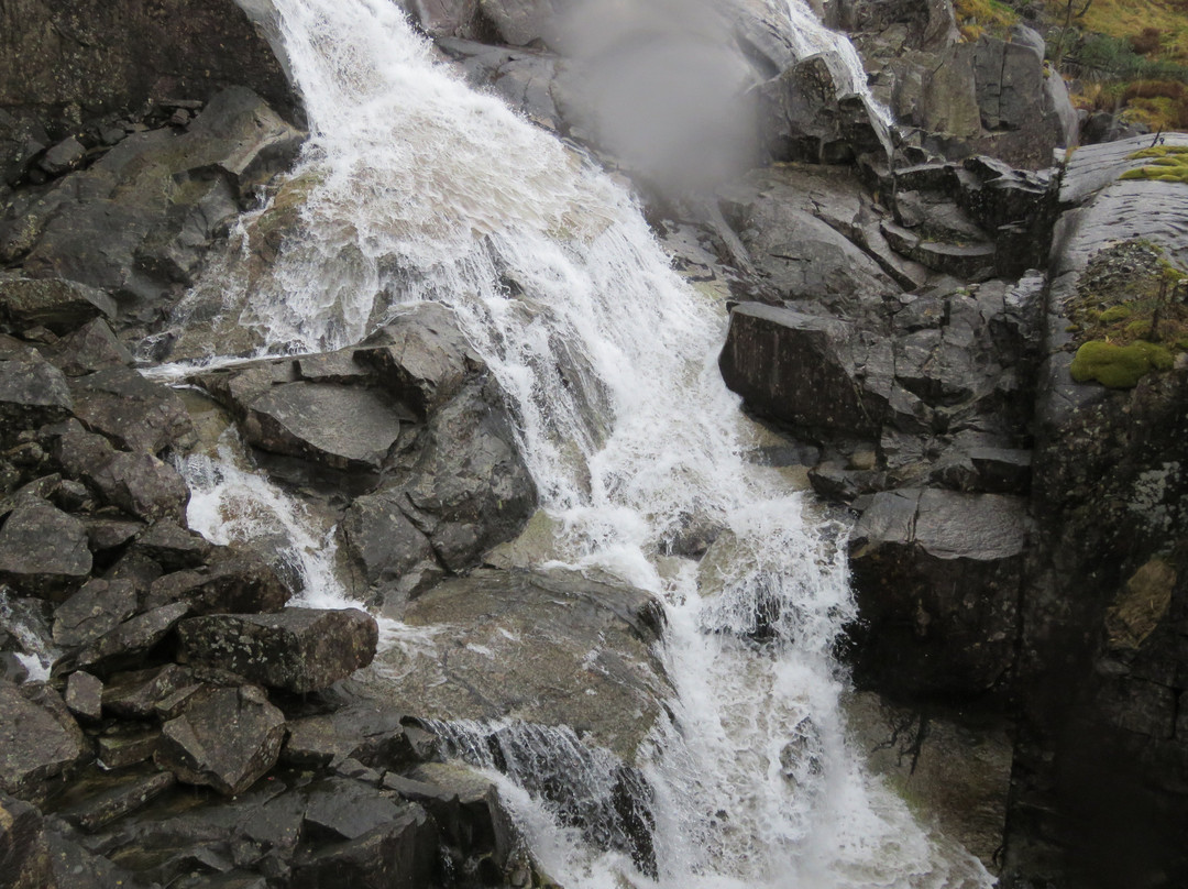 Langfoss Waterfall-Fjaera必去景点