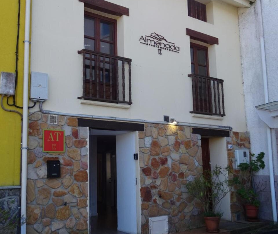 Apartamentos Almenada