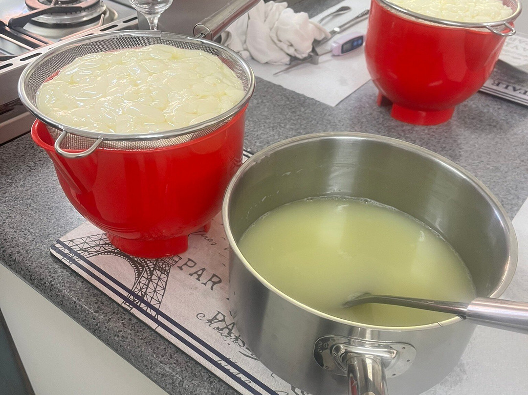 Artisan Cheese & Cooking School-Emerald Beach必去景点