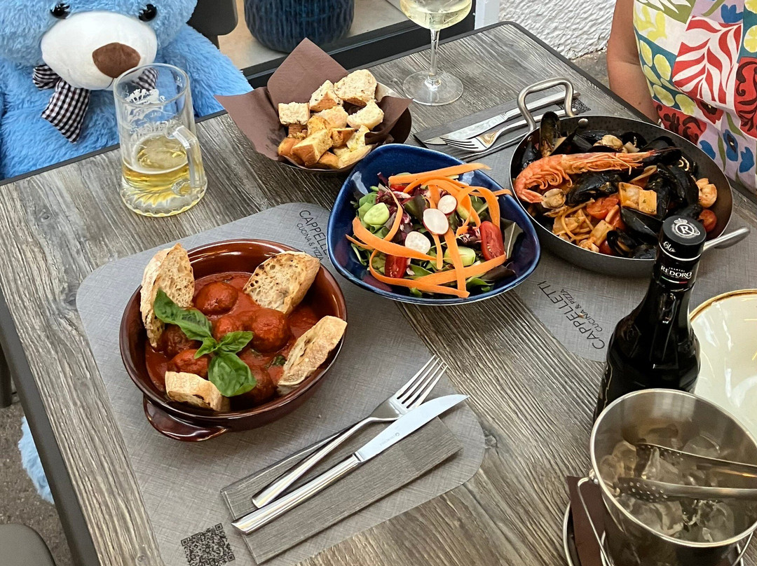 Cappelletti - Food & Drinks