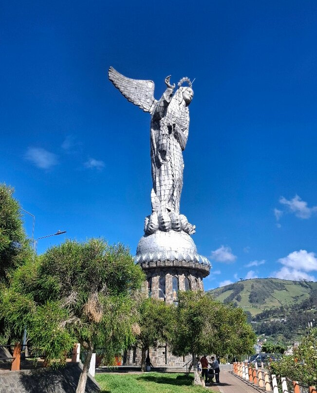 El Panecillo-基多必去景点