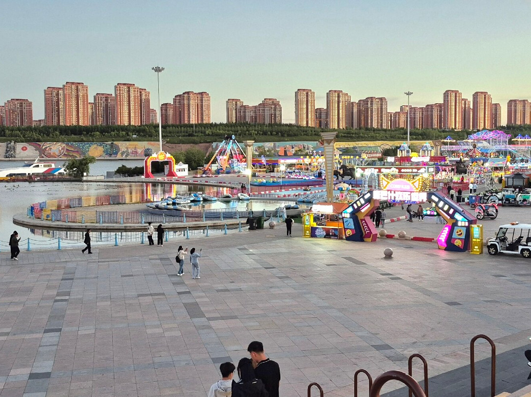 康巴什旅游区-鄂尔多斯市必去景点