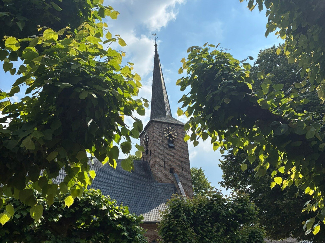 Hervormde kerk-奥特洛必去景点