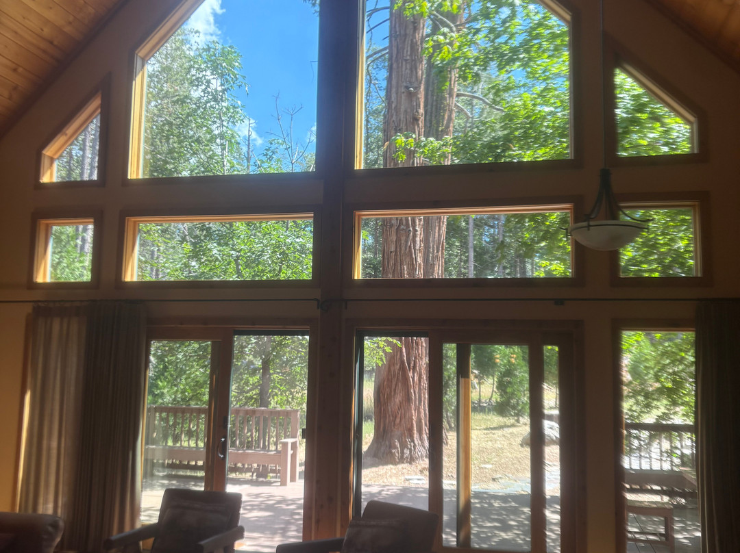 优胜美地常青小屋主图