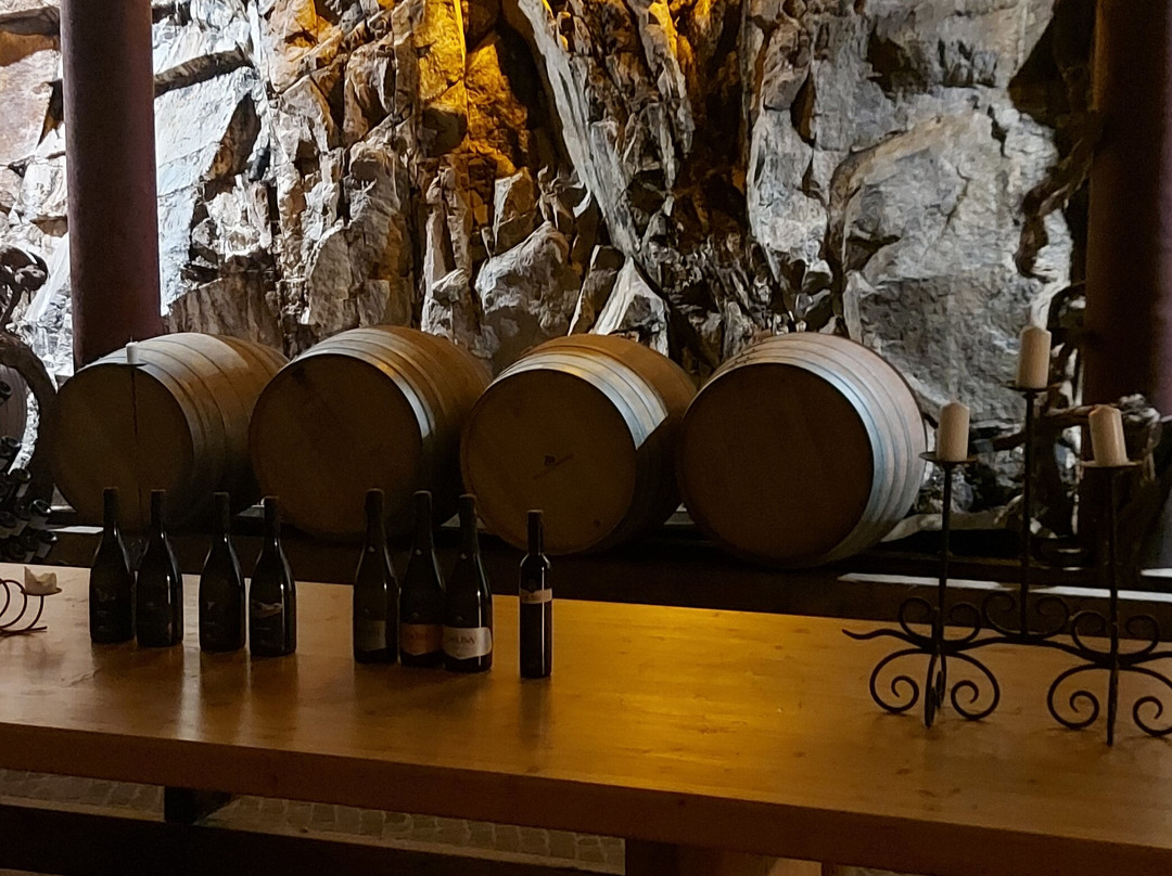 Cantina Villa Corniole-Giovo必去景点
