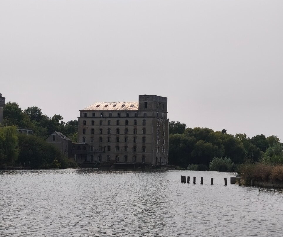 Bateau Croisière La Gogane-Cheffes必去景点