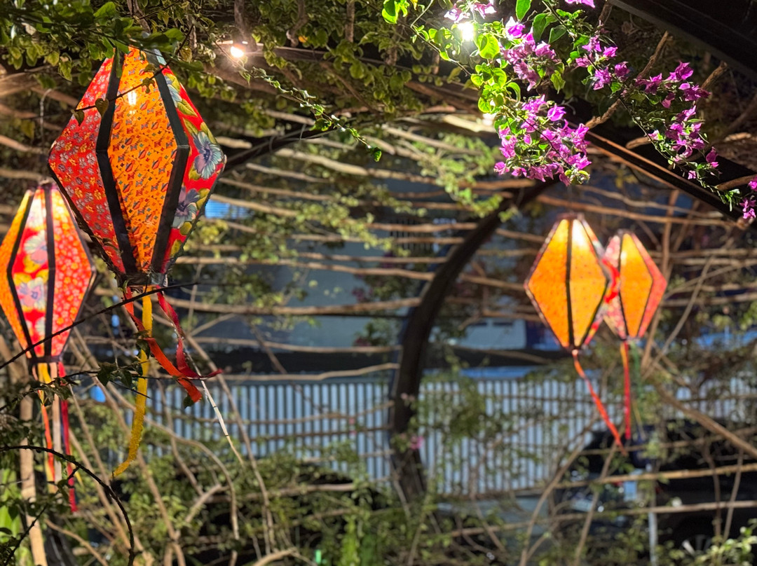 Ville Des Plantes Open Mall