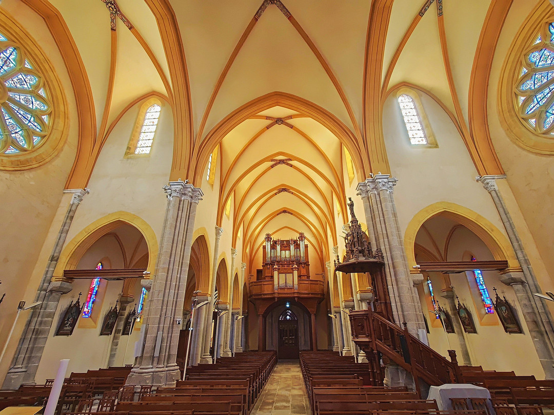 Eglise Saint Jean Baptiste-Montaigu必去景点