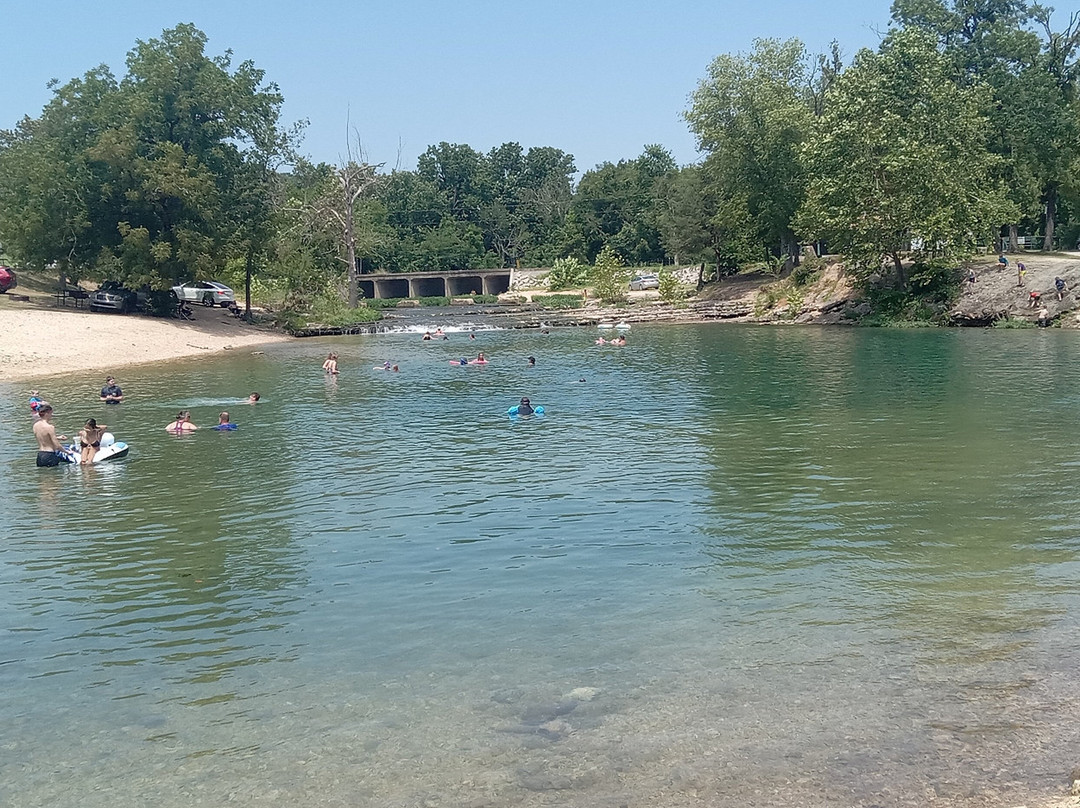 The Blue Hole Park-Salina必去景点