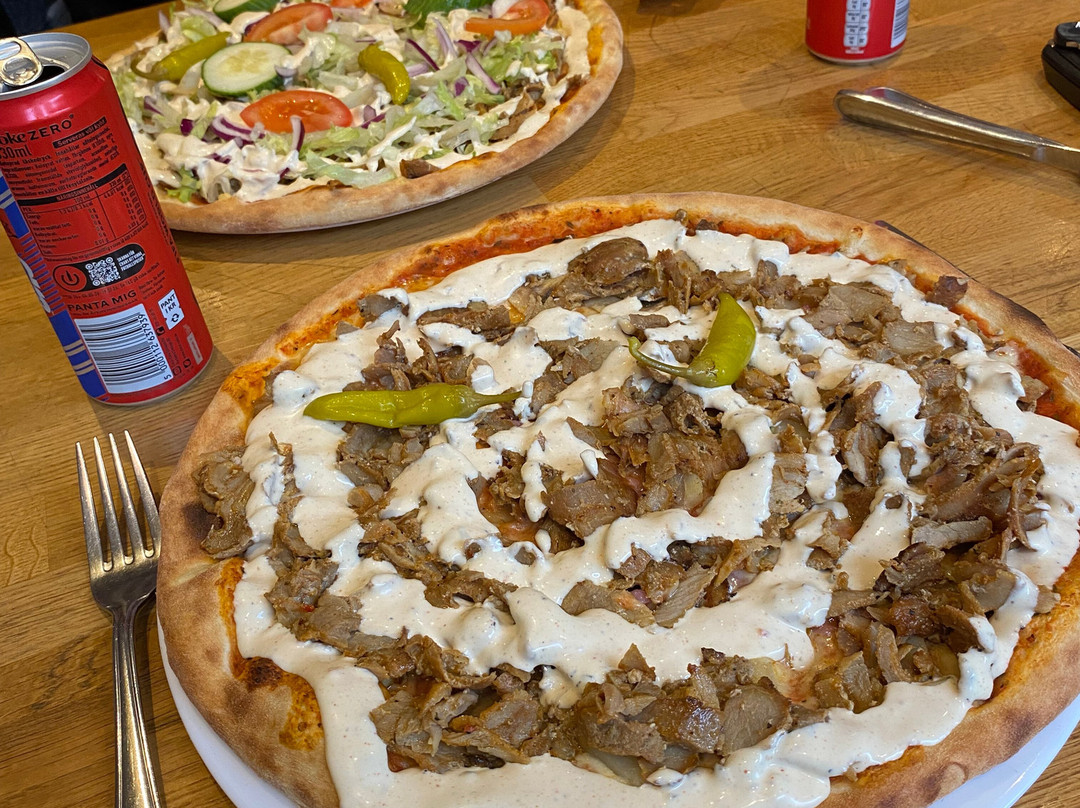 Shalom Pizzeria