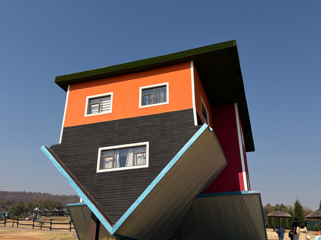 Upside Down House-哈特比斯普特必去景点