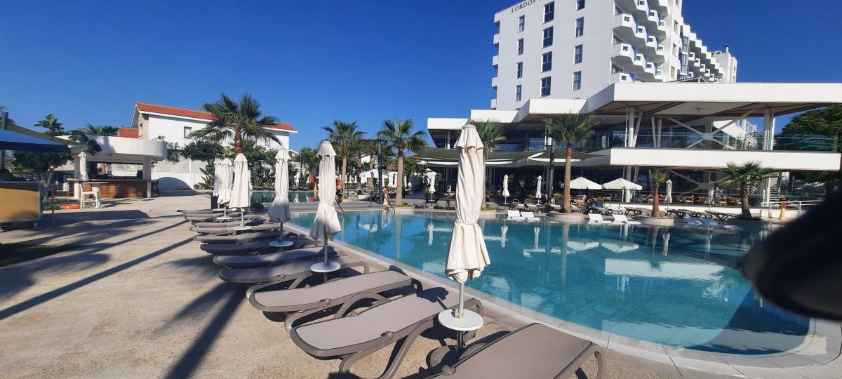 罗德斯海滩酒店-旅行者