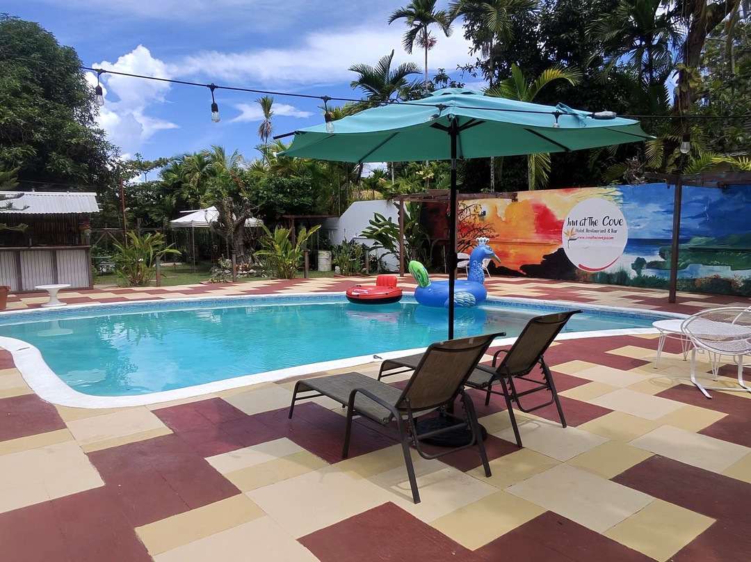 Inn At The Cove