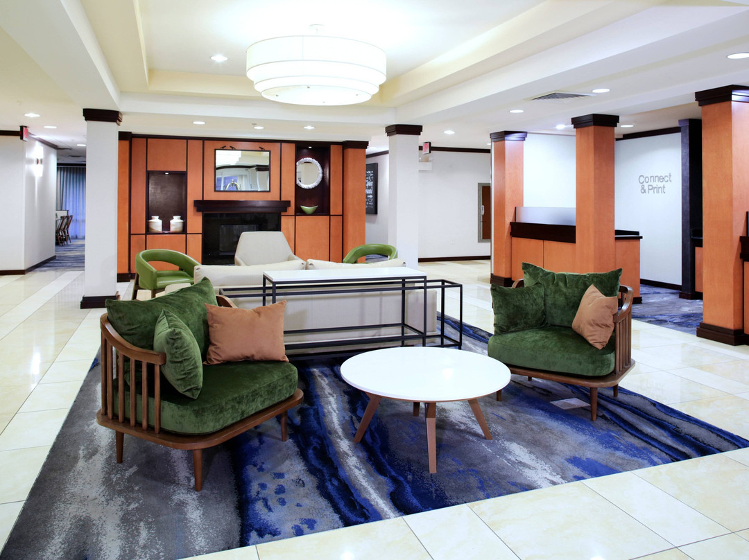 米利奇维尔费尔菲尔德旅馆&套房酒店主图