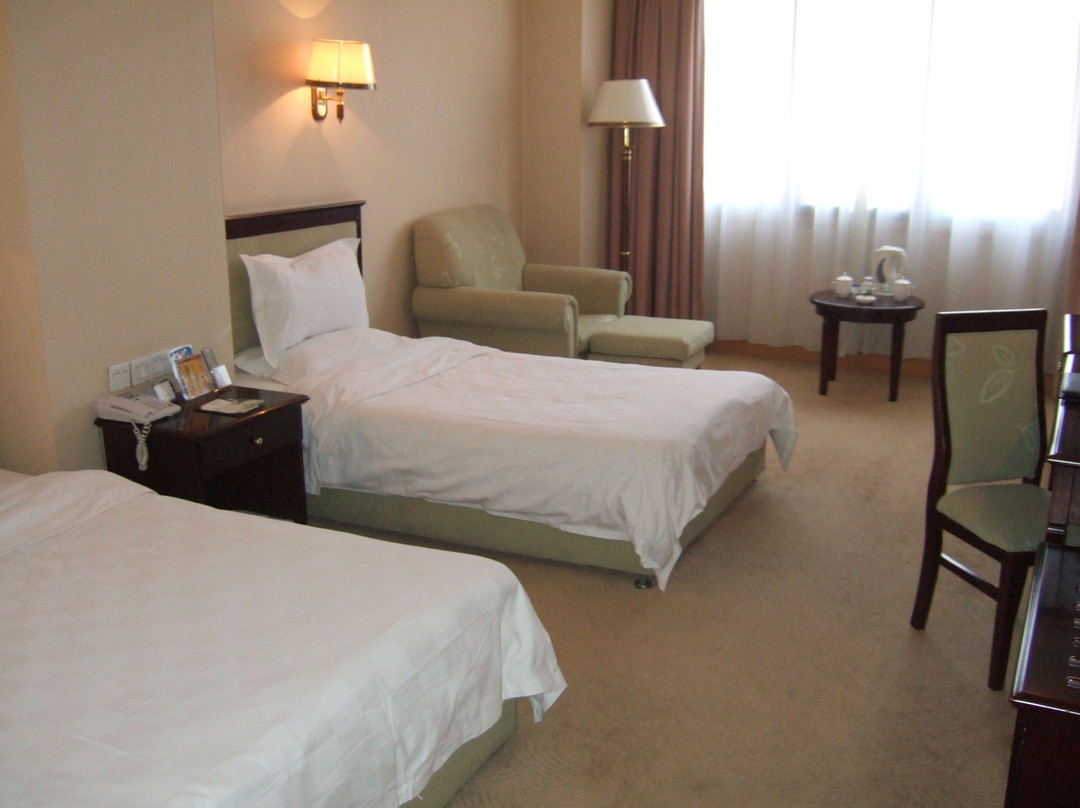 青岛华能宾馆主图